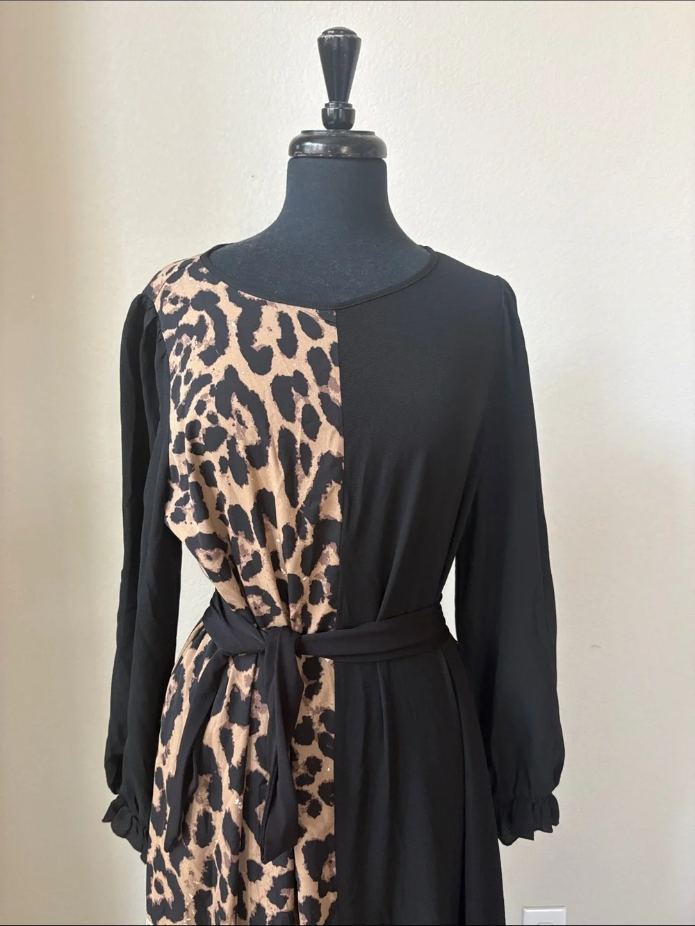 SHEIN Black & Leopard Panel Long Sleeve Maxi Dress OXL